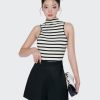 Áo ba lỗ croptop dáng ôm cổ leo họa tiết kẻ sọc